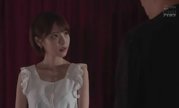 Chỉ cần chạm vào là có thể thôi miên nữ biên tập viên xinh đẹp video